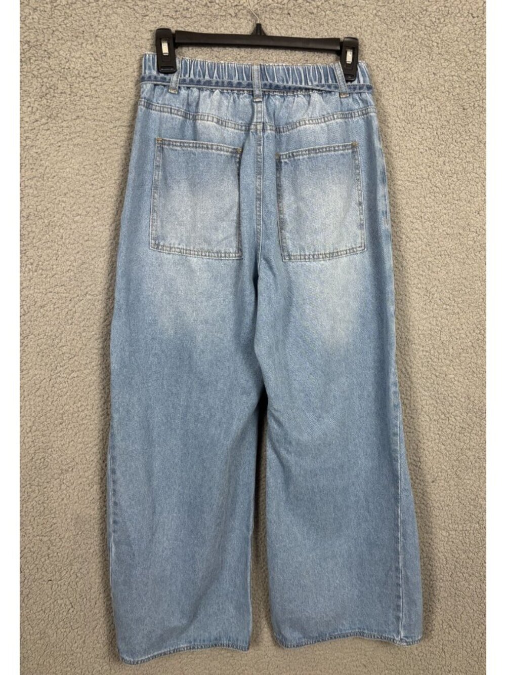Cicy Bell Women's Tie Waist Wide Leg Cropped Light Blue Denim Jeans Size 4 NWT's - Picture 3 of 7